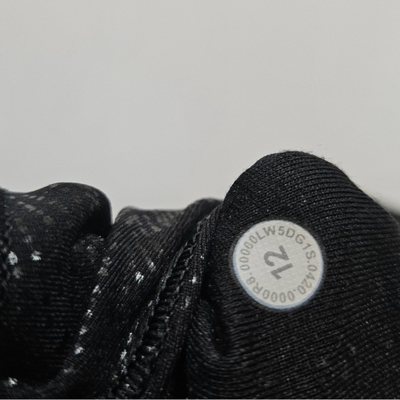 NWOT Lululemon Wunder Under High-Rise Tight 28" *Shine (Acclimatize Black Foil) - Picture 16 of 16